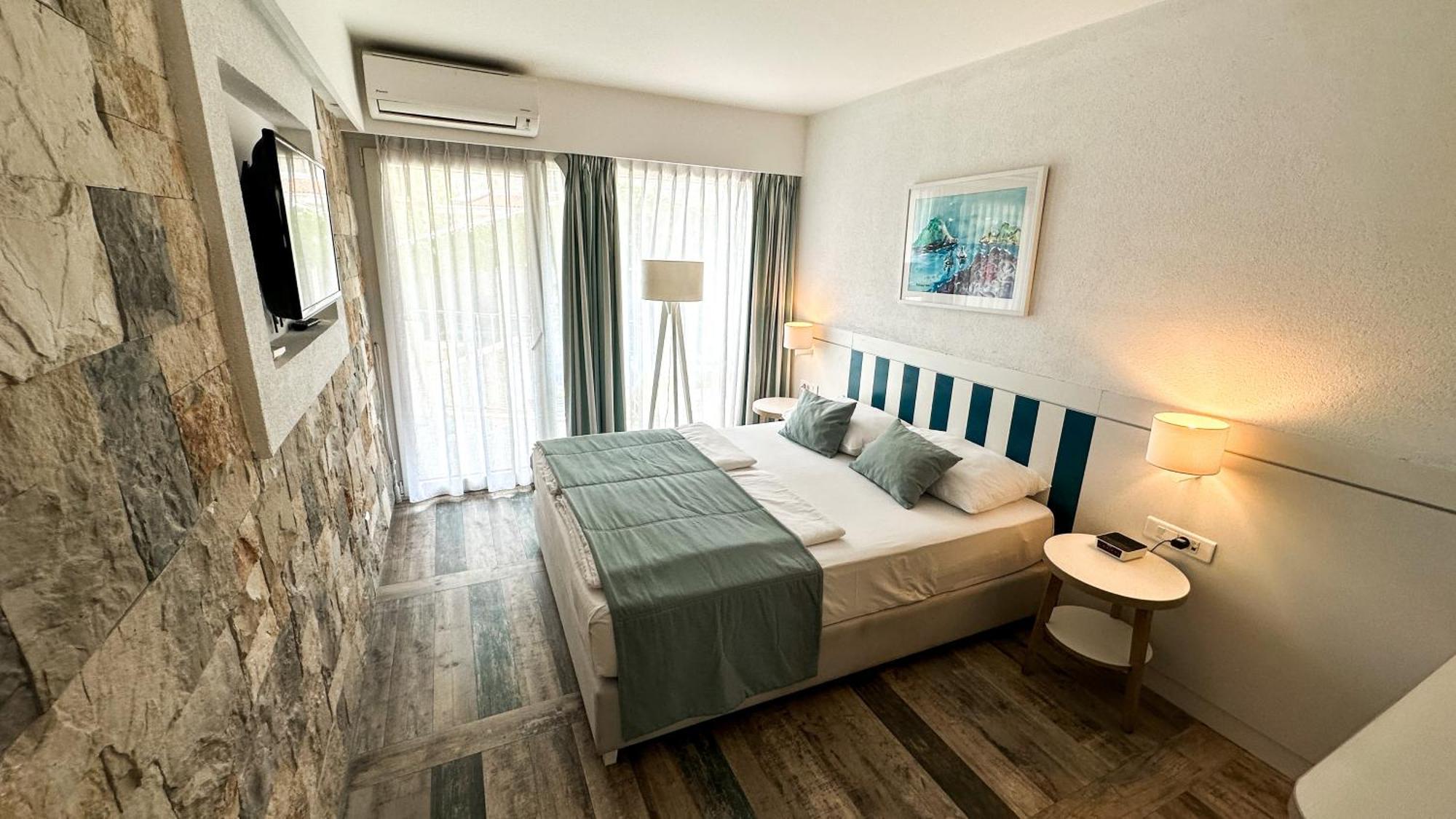 Hotel Castellastva Petrovac Εξωτερικό φωτογραφία